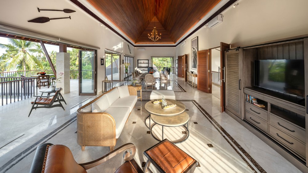 Villa Kailasha - multi-purpose hall with TV lounge